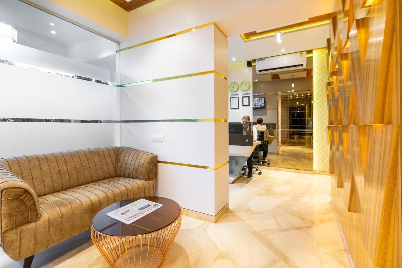 Hotel Pacific Residency - Andheri ムンバイ エクステリア 写真