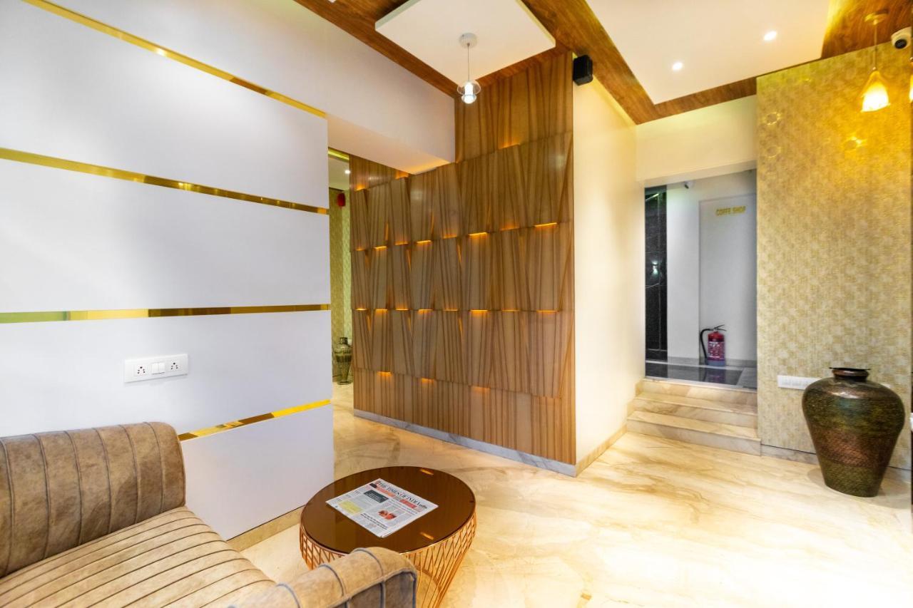 Hotel Pacific Residency - Andheri ムンバイ エクステリア 写真