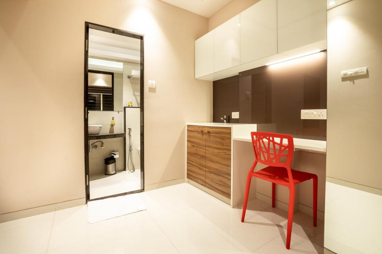Hotel Pacific Residency - Andheri ムンバイ エクステリア 写真