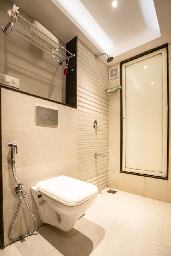 Hotel Pacific Residency - Andheri ムンバイ エクステリア 写真